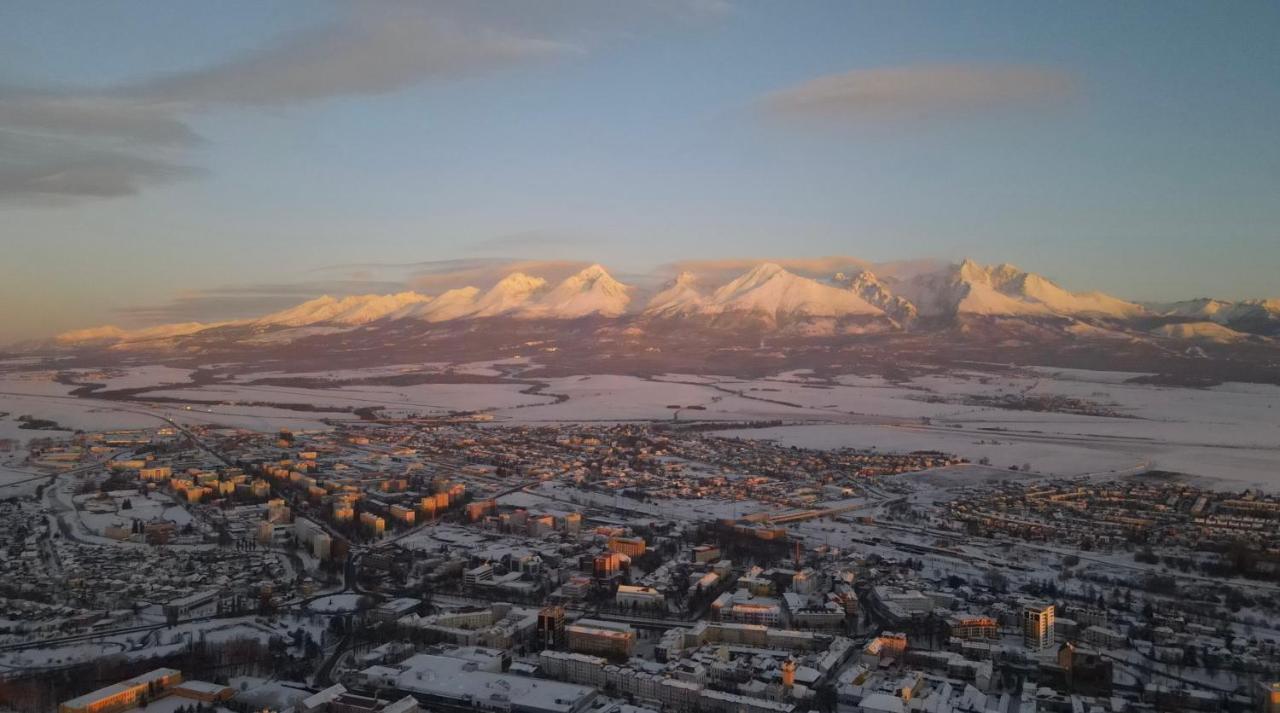 Apartment Poprad Eksteriør billede
